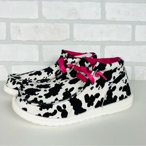 Very G Girl’s Gypsy Jazz White & Black Slinky Sneakers Cow Print Sizes‎ 3 & 4